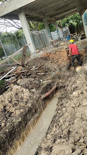 Galian Kabel TM dari Main Substation ke Power House SQ 12