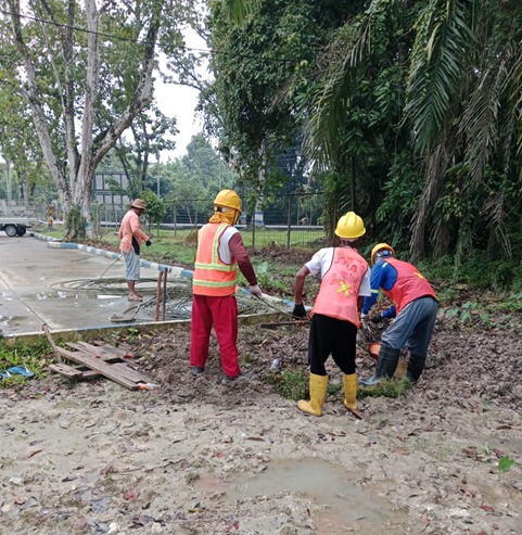 Penarikan kabel FO area SQ 12